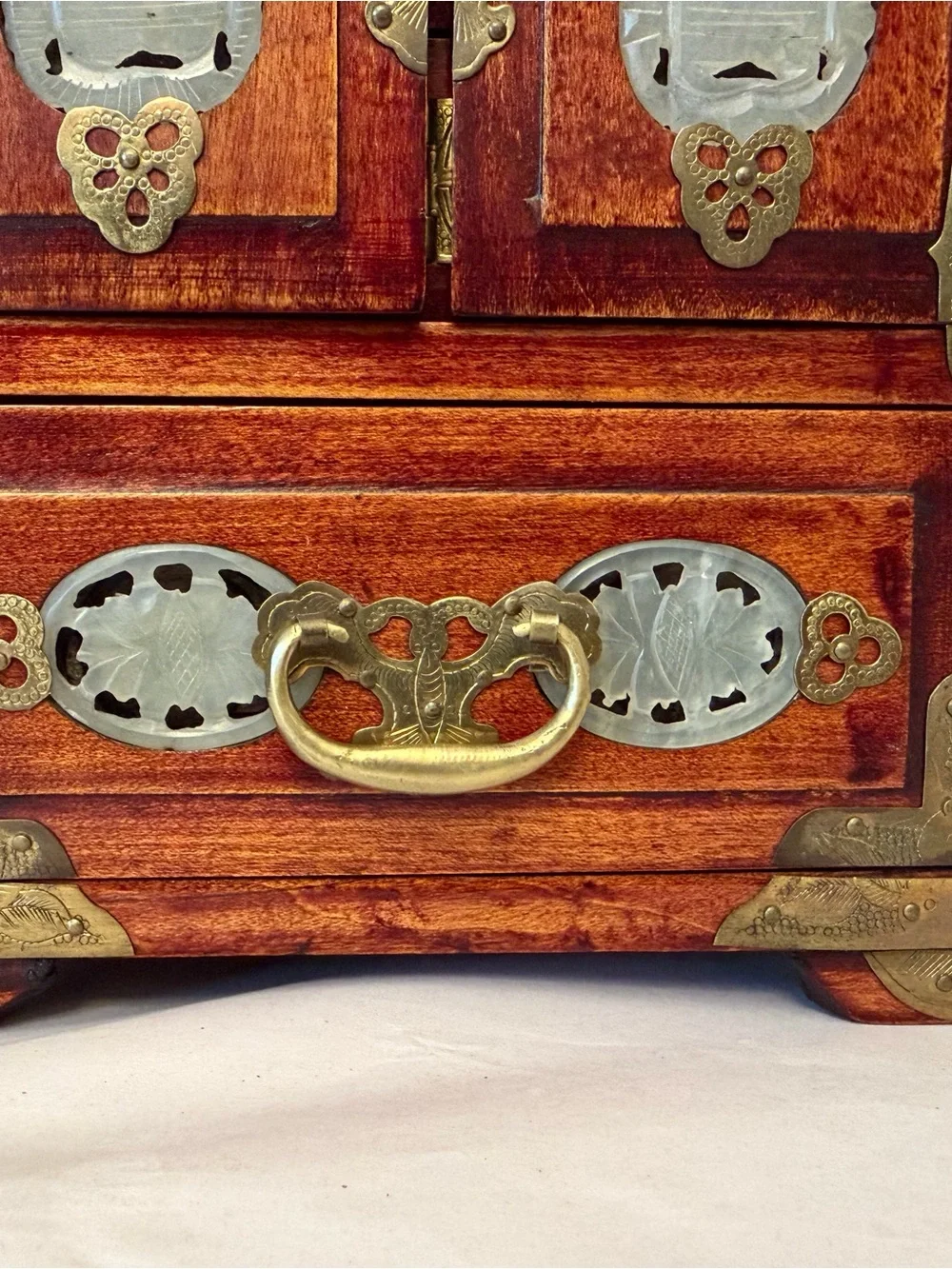 Vintage chinese compact brown